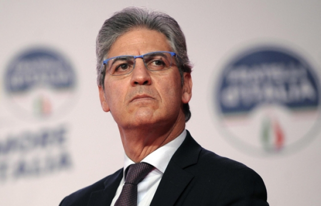 Chi &egrave; Paolo Petrecca, l'ex direttore RaiSport dimessosi dopo gaffe alla cerimonia Olimpiadi, che si vant&ograve; di "avere le spalle coperte"