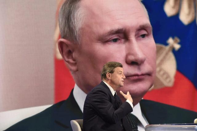 Quattro anni nell&rsquo;abisso: cronache dal fronte eterno d&rsquo;Europa, tra potere, propaganda e pace fantasma