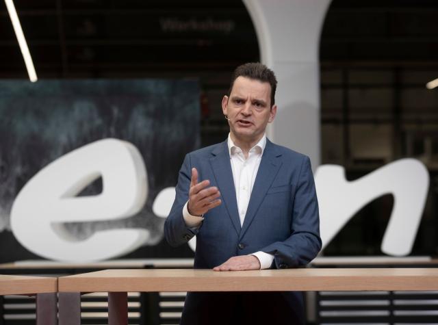 E.ON, risultati 2025 con utile netto a &euro;3 mld (+3,4%), EBITDA a &euro;9,8 mld (+9%) e investimenti a &euro;7 mld (+20%) per la divisione Energy Networks