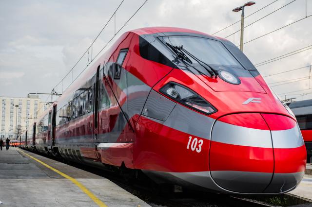 Frecciarossa cambia volto e accelera sul futuro: il nuovo corso dell&rsquo;Alta Velocit&agrave;