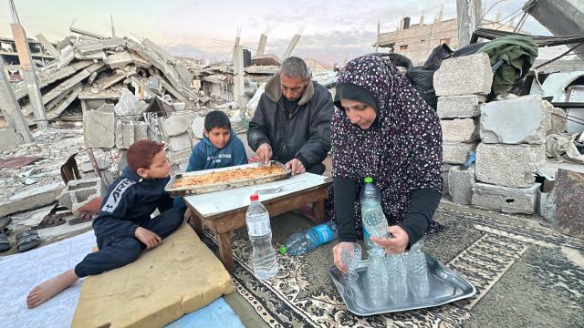 Gaza, After the Ceasefire: Gazans Face Soaring Prices in Ramadan