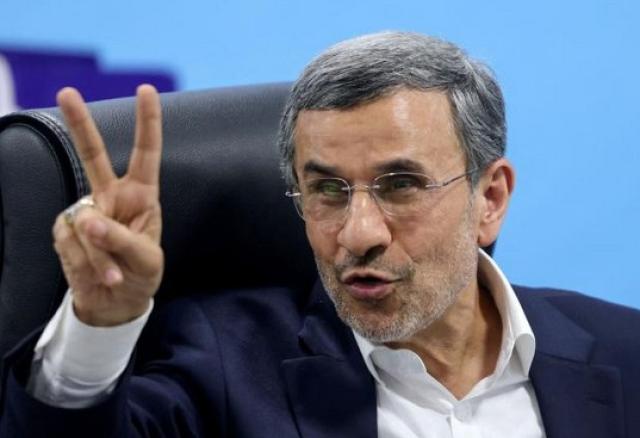 Attacco Iran, "Ahmadinejad &egrave; vivo, si trova in un luogo sicuro": media iraniani smentiscono notizia della morte di ex presidente