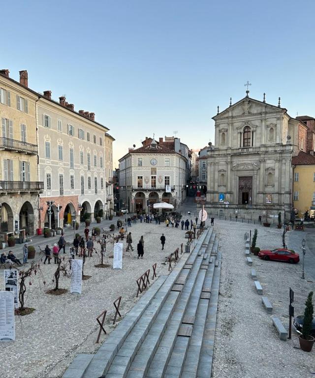 PERSONE ANORMALI - Episodio 45 - Ci sar&agrave; per sempre un prima e un dopo Tangeri, oppure un prima e un dopo Mondov&igrave;, che poi &egrave; un po' la stessa cosa