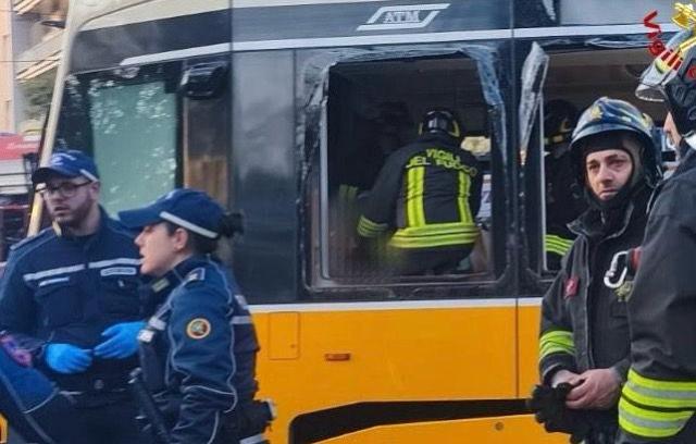 Tram deragliato a Milano, versato 1&deg; indennizzo di &euro; 5mila ai passeggeri, Atm: "Cifra sar&agrave; adeguata a seconda delle situazioni"