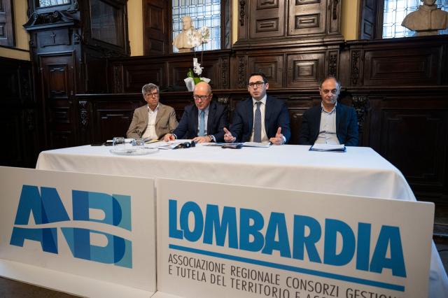 conferenza stampa ANBI Lombardia