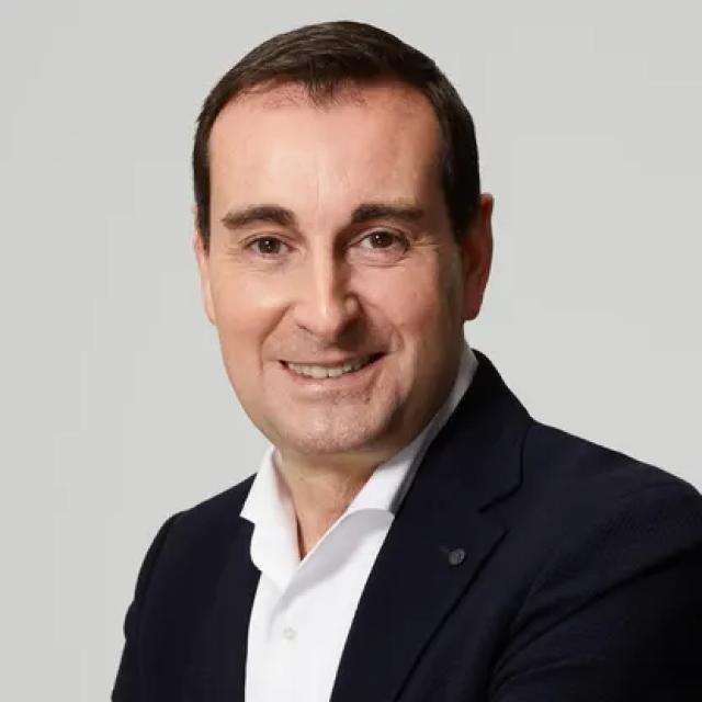 Mango risultati 2025, fatturato per &euro;3.767 mln (+13%), EBITDA per &euro;722 mln (+13%), utile netto di &euro;242 mln (+11%), margine lordo al 60,8%