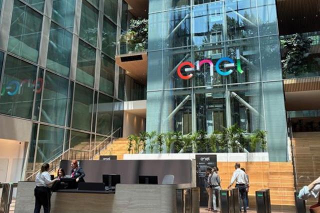 Enel lancia &ldquo;Back to School&rdquo;: 5 borse di studio fino a 5.000 euro per le studentesse STEM, coinvolte oltre 2.000 ragazze