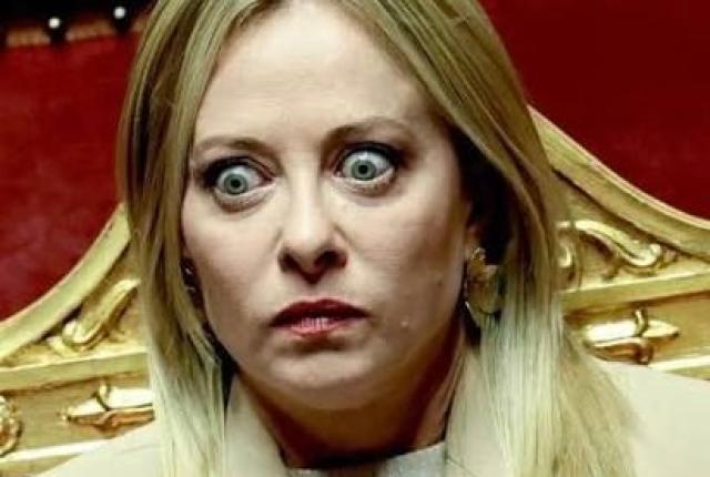 La Meloni si deve dimettere dopo dichiarazioni sull'Iran, la farsa &egrave; finita: vergogna Giorgia, tornatene alla Garbatella!