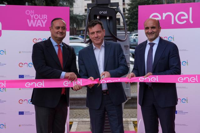 Enel, 3.730 nuovi punti di ricarica per la mobilit&agrave; elettrica; coperte cinque regioni con il primo bando del PNRR 