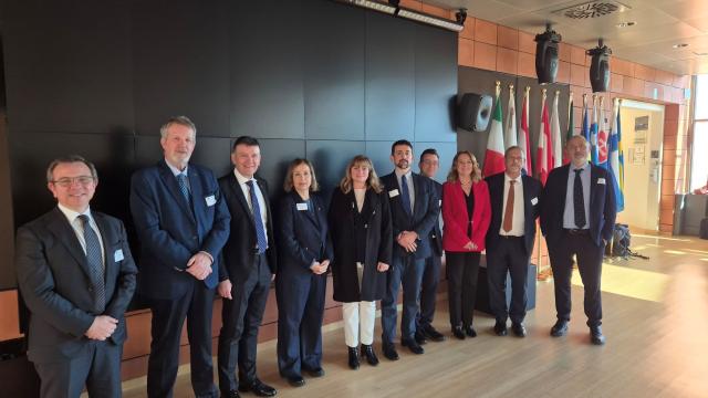 Partecipanti alla missione istituzionale dei Prorettori alla Ricerca delle Universit&agrave; toscane svoltasi a Bruxelles. Tra questi, i prorettori Marco Pierini e Debora Berti
