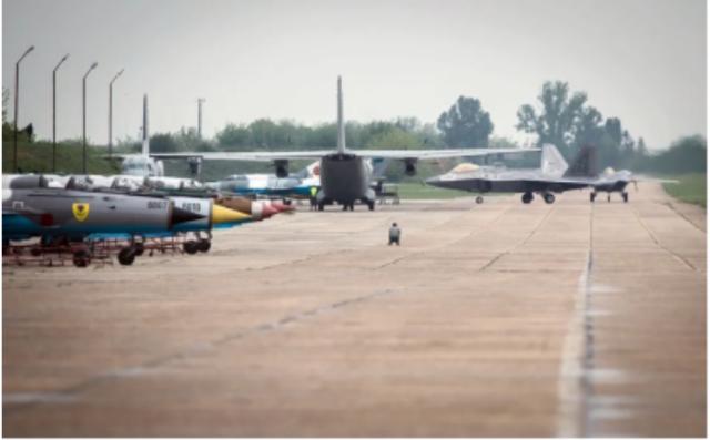 Romania con Usa e Israele contro Iran, ok da Bucarest a Trump per utilizzo base aerea su Mar Nero per ospitare jet americani