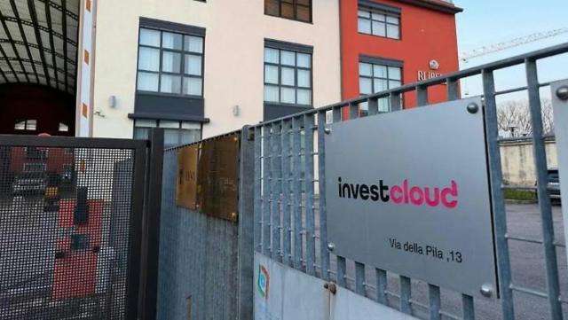 Investcloud, 37 licenziamenti nella sede di Marghera per sostituzione dipendenti con AI, sindacati: "Grave, servono regole"