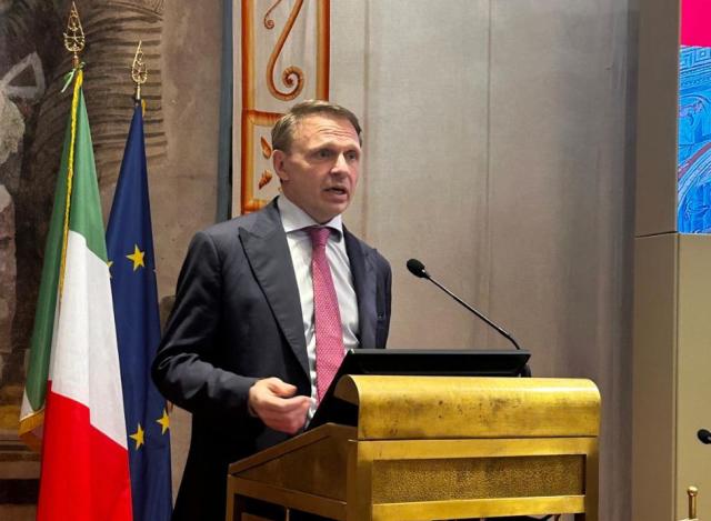 Sogesid. Lollobrigida, Ministro dell'Agricoltura: "Cresce l'esigenza di utilizzare al meglio una risorsa preziosa come l'acqua"