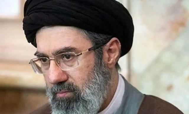Iran, "Mojtaba Khamenei morto o in coma in terapia intensiva: in stato di incoscienza, ha fegato e stomaco spappolati" - RUMORS