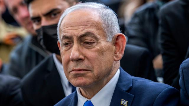 I pasticci dell&rsquo;IA su Netanyahu, raffigurato con 6 dita, e l&rsquo;attentato del 2024 al premier israeliano censurato dai media