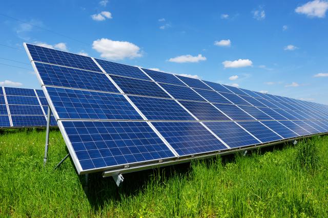 BEI, Natixis e Sunprime: project finance fino a 507 milioni di euro per 290 MWp solari e 350 MW di batterie in Italia