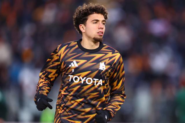 Furto in casa di El Aynaoui, calciatore Roma sequestrato da 6 uomini: rubati gioielli per &euro;10mila, 1 Rolex e borse griffate