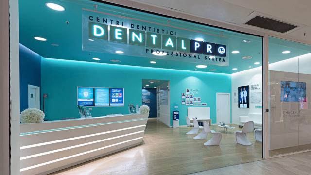 DentalPro, lanciato allarme truffe online su WhatsApp; falsi preventivi e richieste di bonifici a nome del Gruppo
