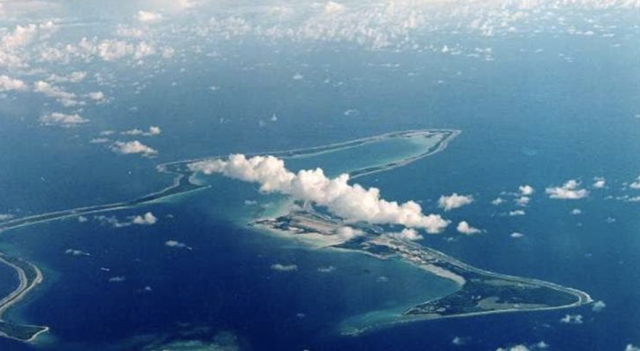 Missili verso base Usa-Uk Diego Garcia a 3.800 km di distanza, Iran nega coinvolgimento: "Teheran non responsabile dell'attacco"