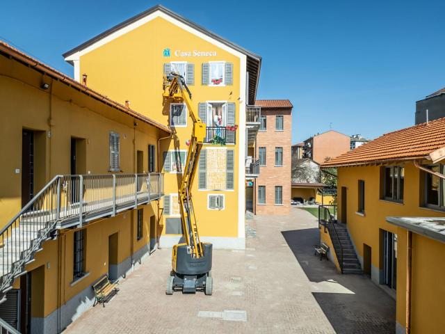 Progetto Arca inaugura Casa Seneca a Milano, 25 appartamenti di housing sociale per anziani e famiglie fragili