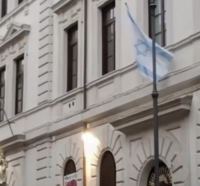 Il regalo del Comune di Roma alla comunit&agrave; ebraica, l'operazione Sant'Ambrogio alla Massima: concessione gratuita per 50 anni