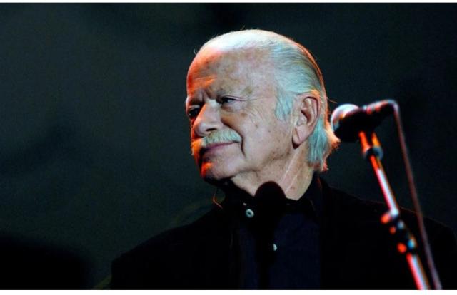 Addio a Gino Paoli, se ne &egrave; andato un pezzo di storia italiana: ora il cielo non si limita ad essere in una stanza