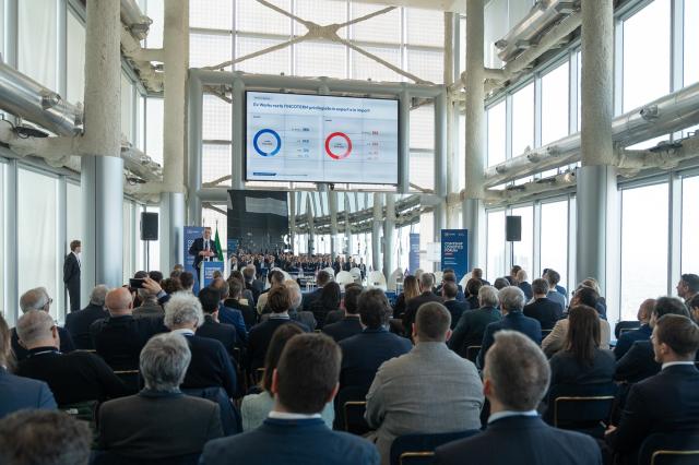 Contship Italia e SRM, presentata ottava edizione della Survey &ldquo;Corridoi ed efficienza logistica dei territori&rdquo;, oltre 120 partecipanti e 20 panelist 