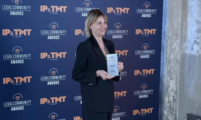 L&rsquo;Avvocato Francesca Isgr&ograve; premiata da Legalcommunity come Lawyer of the Year in Telecommunications