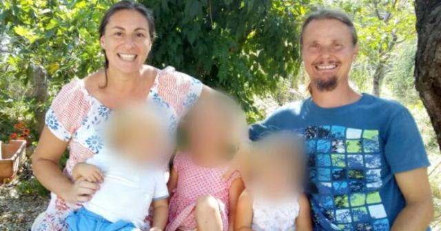 Famiglia nel bosco, perizia psichiatra Cantelmi: "Bimbi autolesionisti con disturbi sonno e rush cutanei, assistenti sociali assenti"