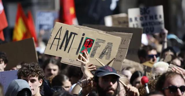 Lega, pronto il ddl per designare &ldquo;Anarchici e antifa come terroristi&rdquo;, la proposta di legge sulla scia di Trump e Orban