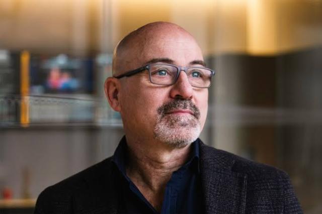 Leonardo, titolo in Borsa in calo dell'1,4% con minimo di &euro;55, indiscrezioni sul rinnovo del CEO Cingolani in vista dell'Assemblea del 7 maggio