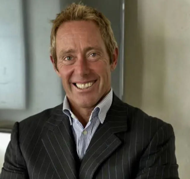 Telepass, cessione al 100% da &euro;3,5 mld; interessati Advent Int., Brisa, APG, Stonepeak, InfraVia, Warburg Pincus e Morrison & Co