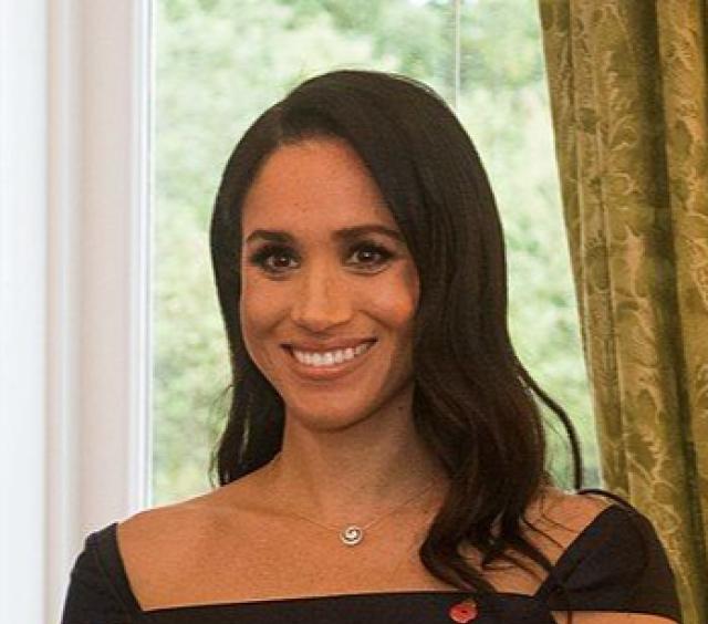 Meghan Markle, The Sun si scusa per l'articolo di insulti: l'autore sognava "escrementi contro la Duchessa"