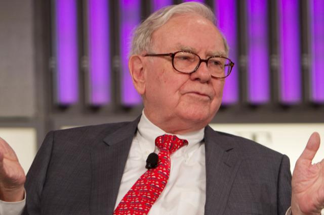 Warren Buffett aderisce all'opa di Generali su Cattolica