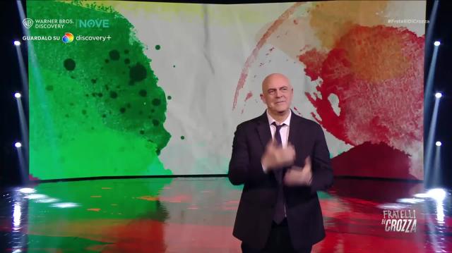 Fratelli di Crozza, monologo: "Ci meritiamo una sostituzione etica, non etnica"