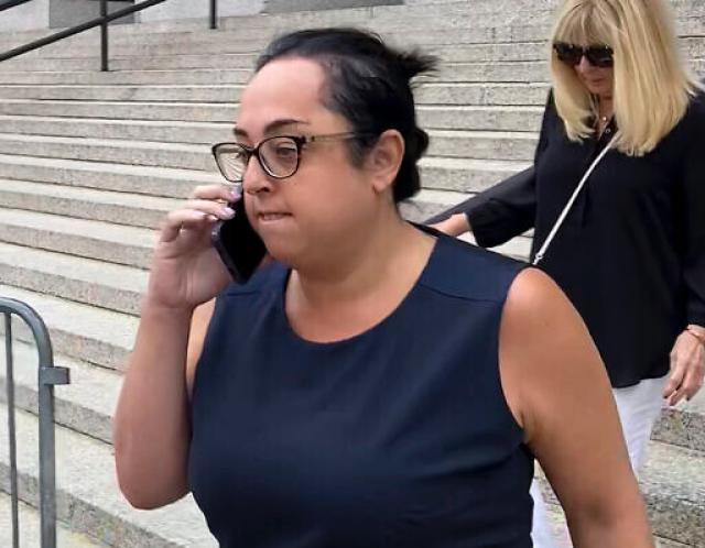 New York, donna di 36 anni estorce 2,8 mln di dollari a sopravvissuto Shoah, la vittima: "Tradimento spietato"