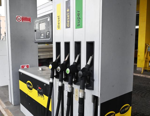 Antitrust e Guardia di Finanza avviano istruttoria contro oltre mille pompe di benzina 