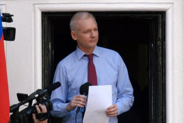 Assange, no a estradizione negli Stati Uniti