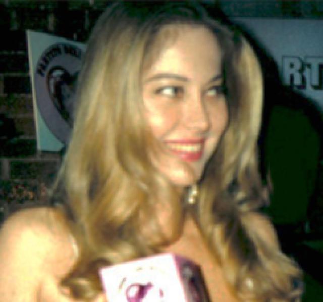 Fatela Santa davvero Moana Pozzi da Zena, ma santa subito, santa laica