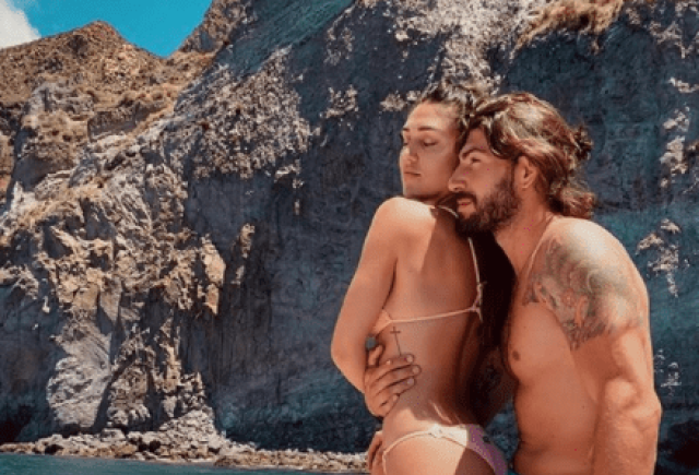 Cecilia Rodriguez incinta di Ignazio Moser: l'indizio incredibile di dicembre 2021. FOTO