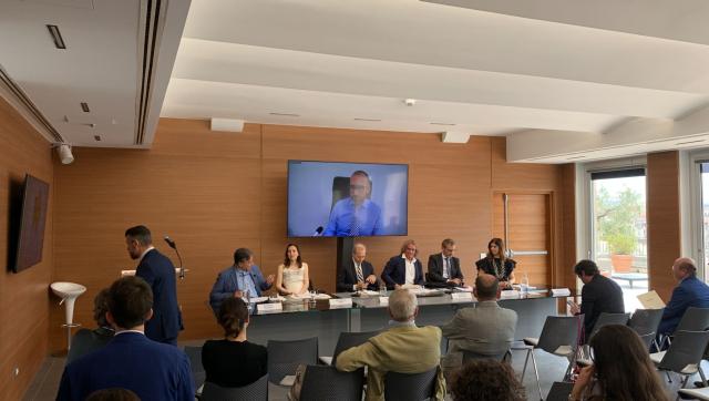 PMI, sottoscritto Codice di autoregolamentazione per comunicazione e vendita dei prodotti senza combustione