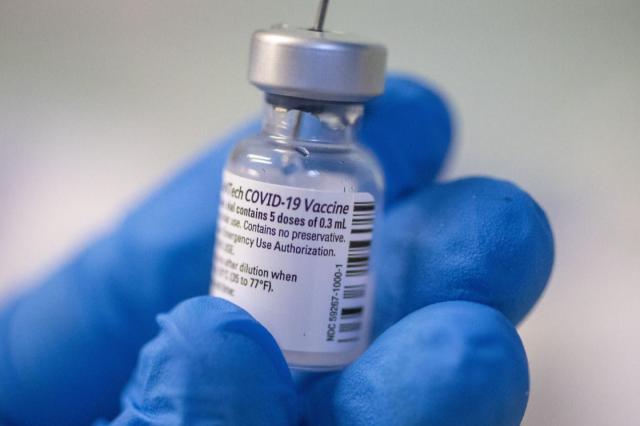 Lockdown per i non vaccinati, Cts: "Scelta radicale, ma da valutare"