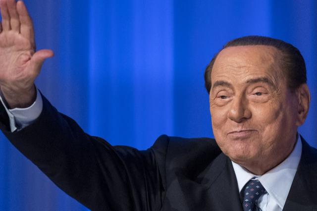 Ruby ter, processo sospeso: "Berlusconi ancora ricoverato al San Raffaele"