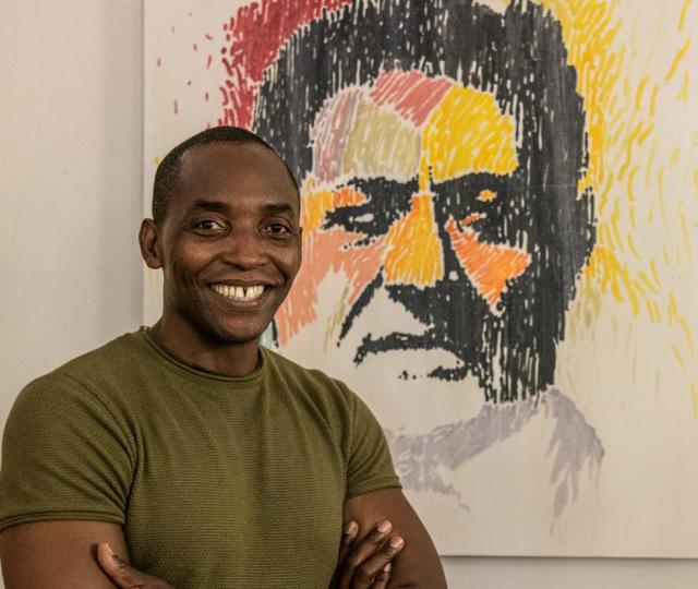 Soumahoro ora si paragona a Mandela (a Natale si sentiva Martin Luther King)