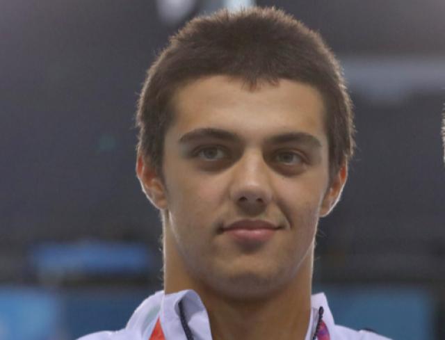 Nuoto, Thomas Ceccon oro e record del mondo nei 100 dorso a Budapest 