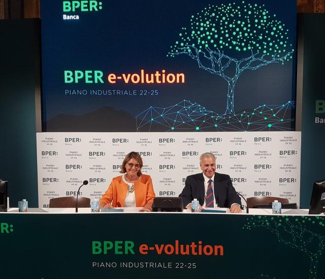 BPER Banca, presentato il Piano 2022-2025: utile a &euro; 800 mln e dividendi a &euro; 1 mld. Acquisizione Carige vale 155 mln lordi
