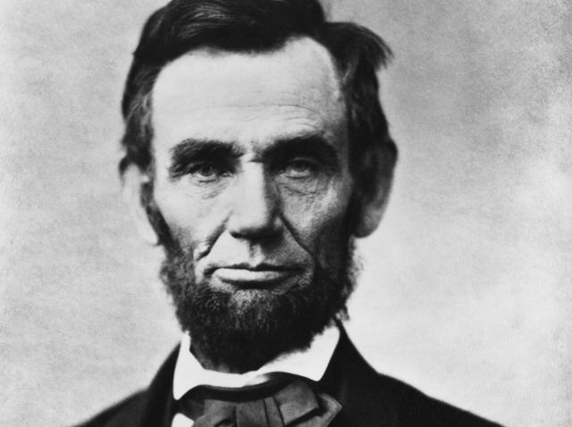 Lincoln/Kennedy, parallelismi storici tra i due presidenti: dalle elezioni agli omicidi