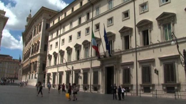 Tg5, arriva Alessio Falconio (Radio Radicale), nuovo portavoce per Calenda? Safiria Leccese lascia da solo Augusto Minzolini