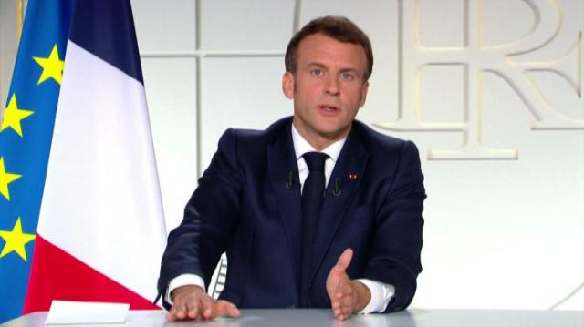 Francia, Macron vince ma non trionfa. E torna il terrore: omicidio in chiesa e attacco alla polizia