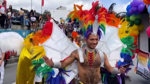 Apologia dello scroto, l'antiquata oscenit&agrave; nemica del progressismo